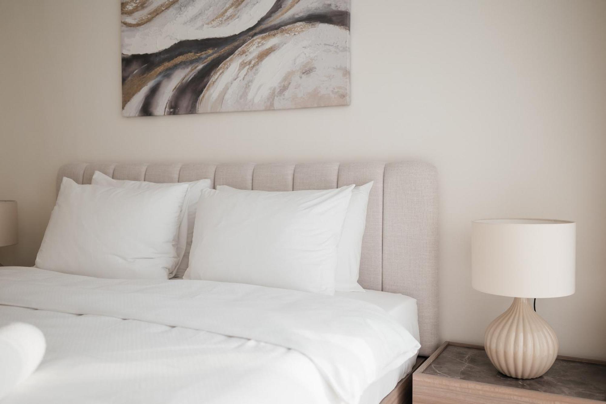 Luxe 2br At 1 Residences Wasl Near Metro Station Apartment Dubai